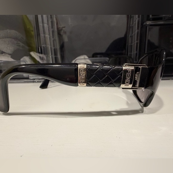 Fendi FS445 Black Quilted Sunglasses - Picture 8 of 9